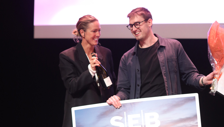Peter Hörstedt receiving price at Venture Cup.